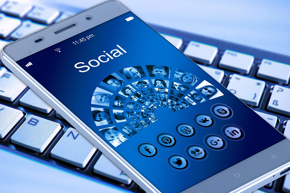 redes sociales empresas - Cómo gestionar las Redes Sociales de forma profesional